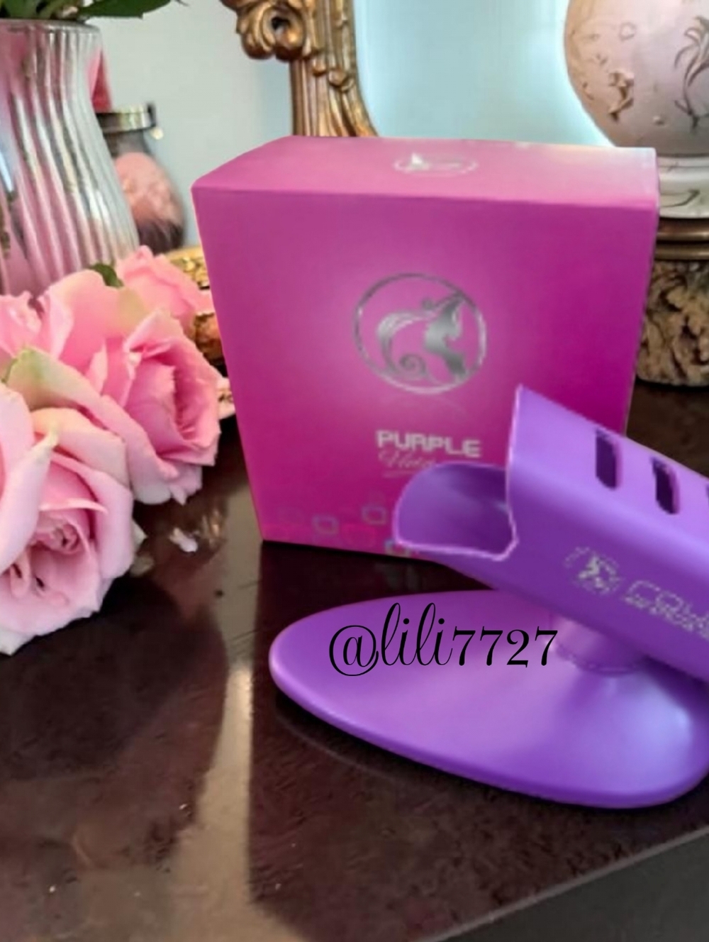Royale Straightener Or Curling Iron holder NIB Suction Or Wall Mount